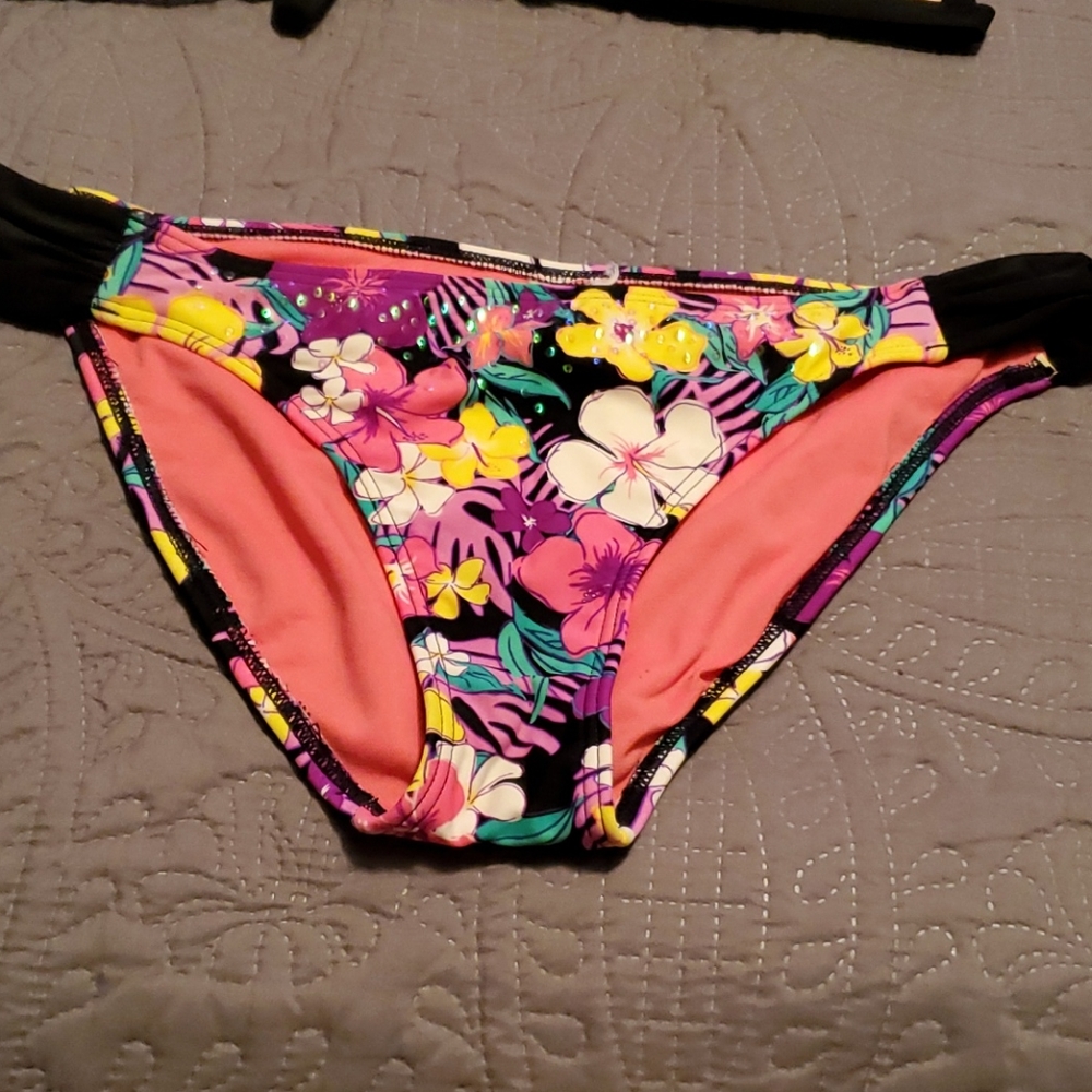 Bikini bottom